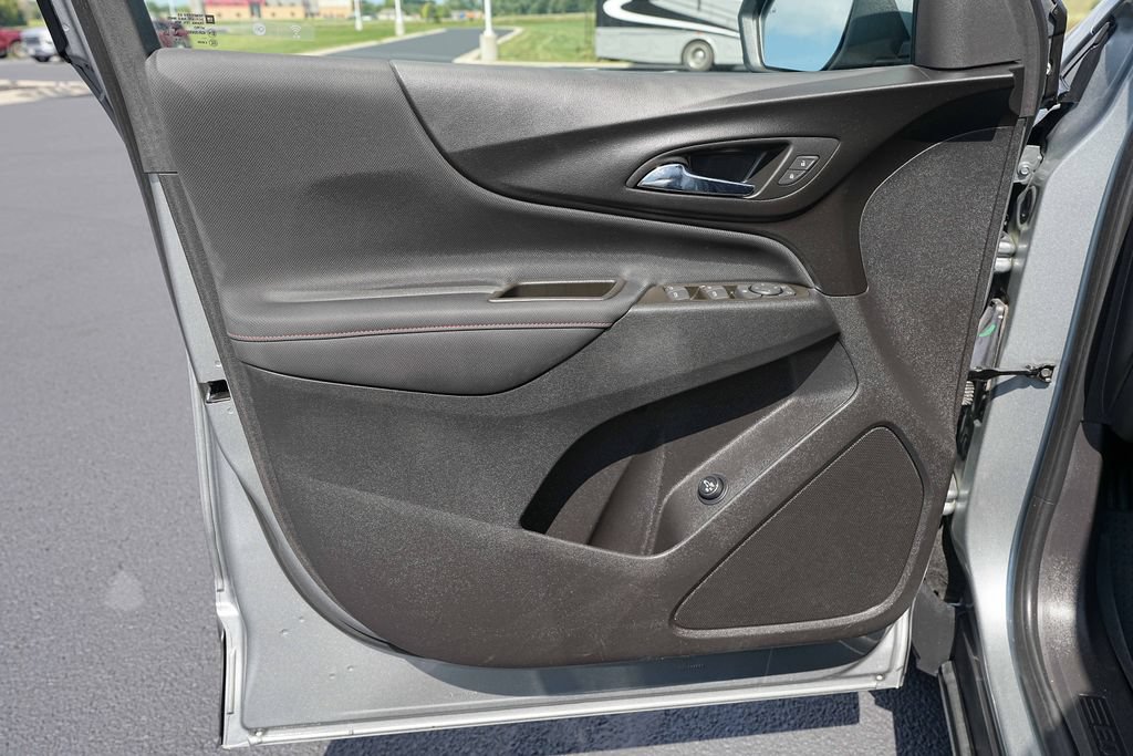 Used 2024 Chevrolet Equinox RS w/ LPO, Floor Liner Package AWD/4WD image 26