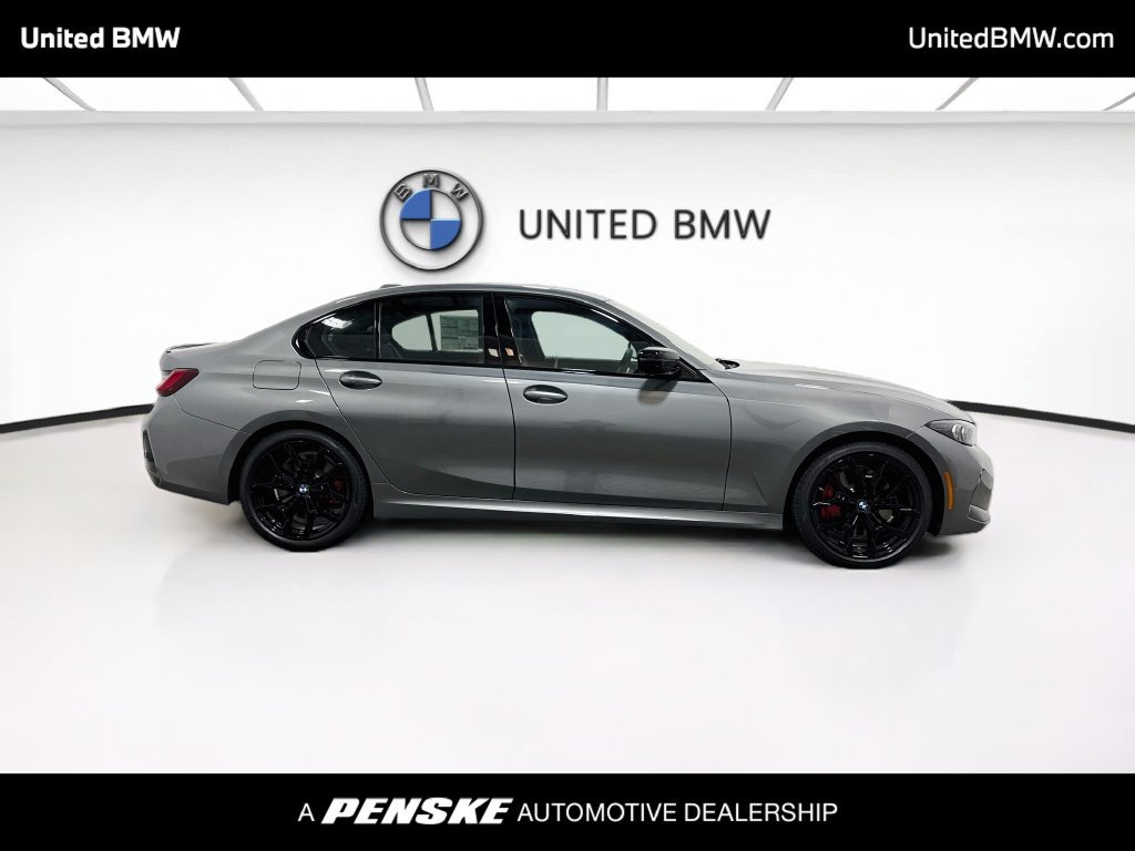 New 2026 BMW 330i Sedan w/ M Sport Package RWD image 4