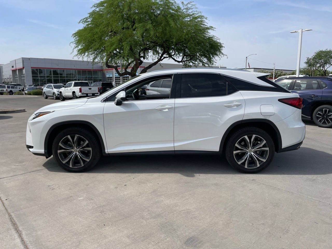 Used 2017 Lexus RX 350 FWD w/ Premium Package image 5