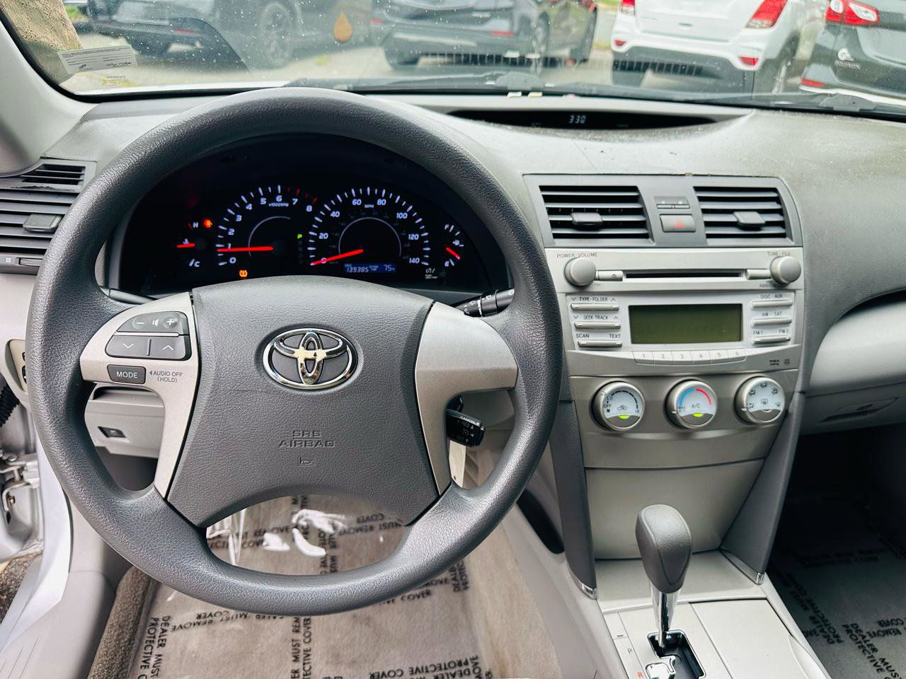Used 2010 Toyota Camry LE FWD image 10