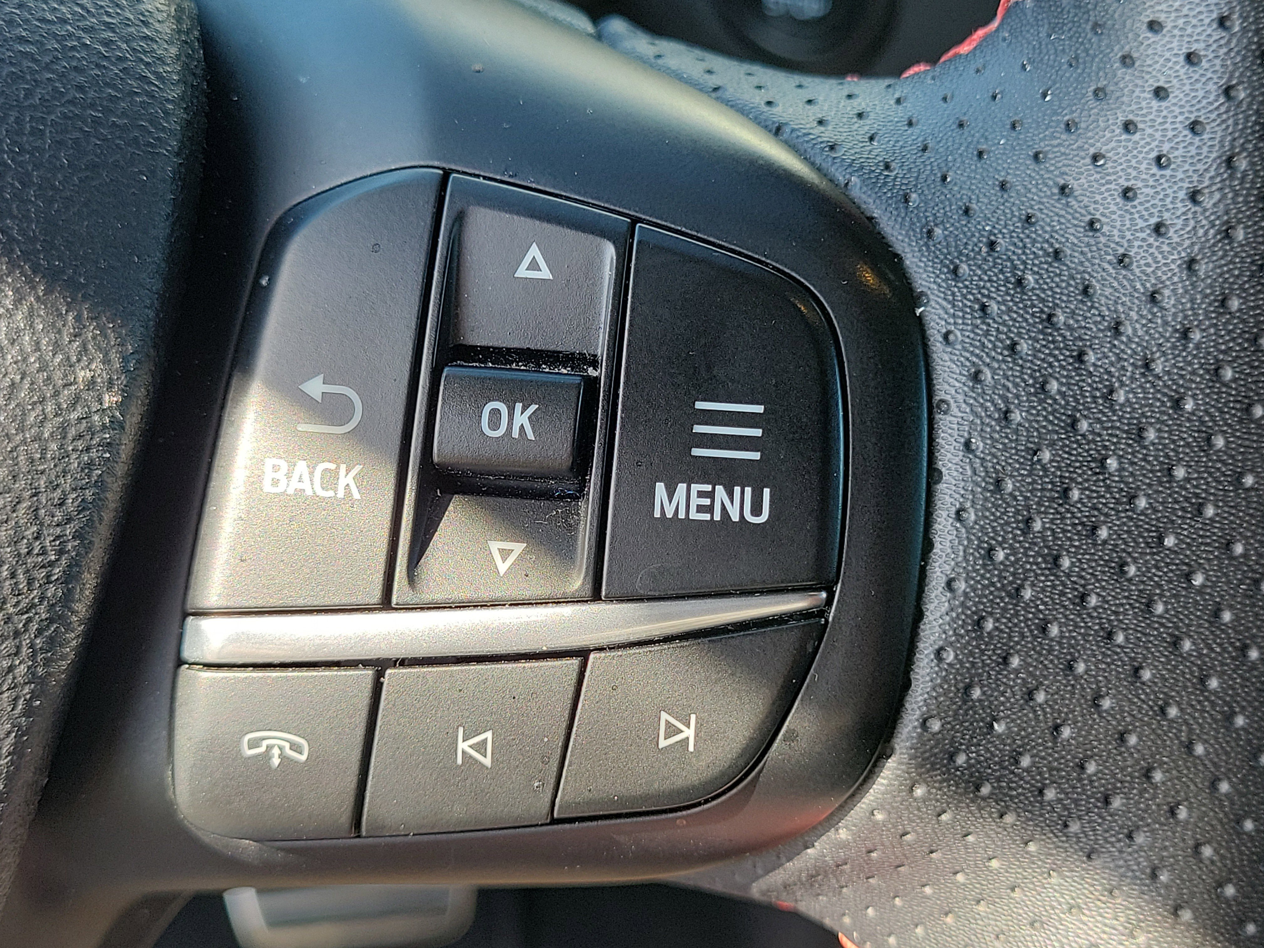 Used 2024 Ford Escape ST-Line image 19