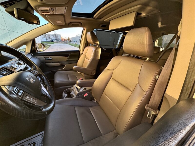 Used 2015 Honda Odyssey Touring Elite image 20