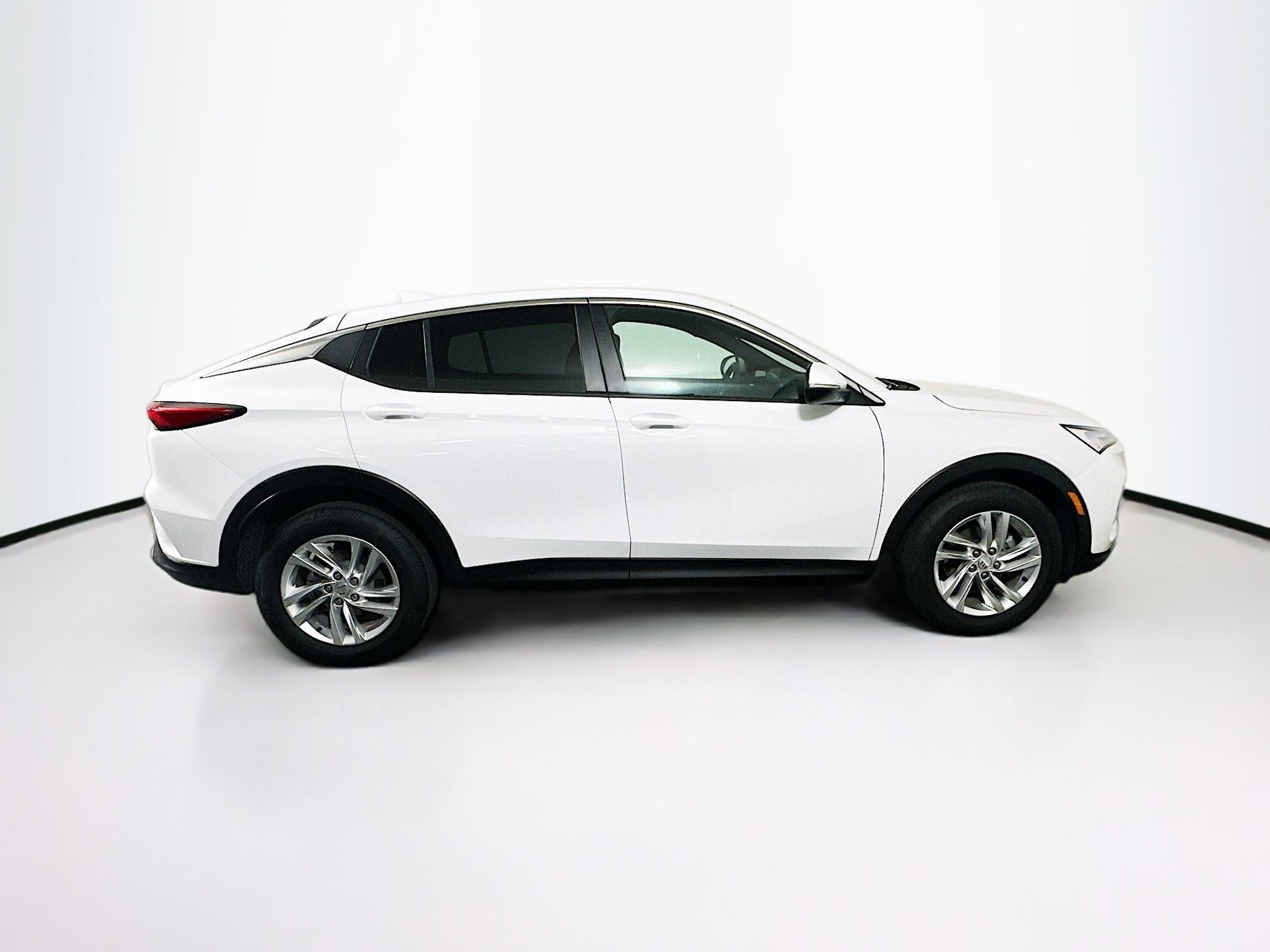 Used 2025 Buick Envista Preferred FWD image 10