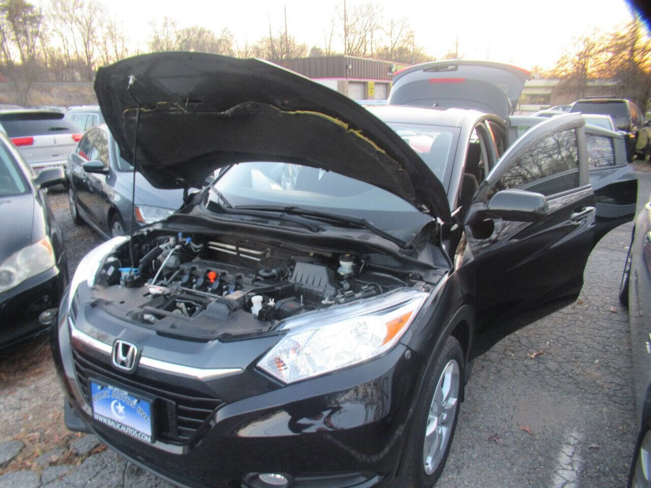 Used 2016 Honda HR-V LX image 9