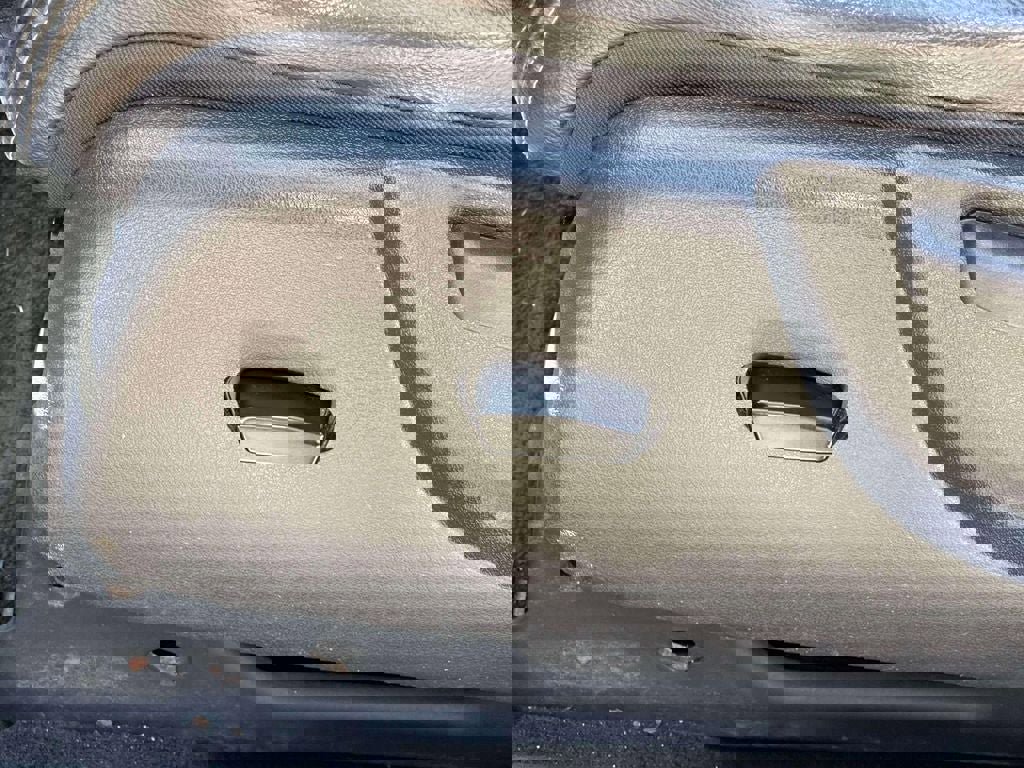 Used 2012 Jeep Liberty Limited Jet w/ Comfort/Convenience Group image 17