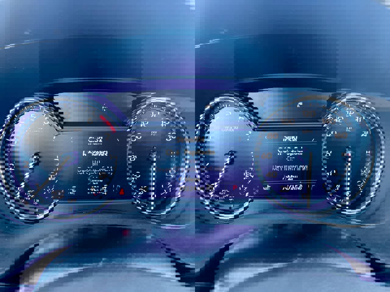 Certified 2023 Cadillac XT4 Premium Luxury w/ Cold Weather Package image 29