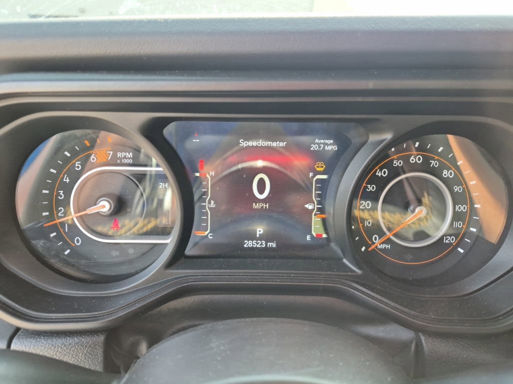 Used 2024 Jeep Wrangler Unlimited Sahara AWD/4WD image 14