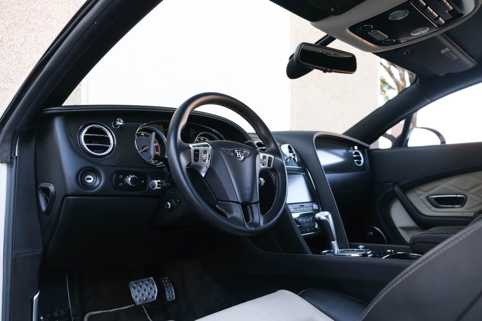 Used 2015 Bentley Continental GT V8 S image 21