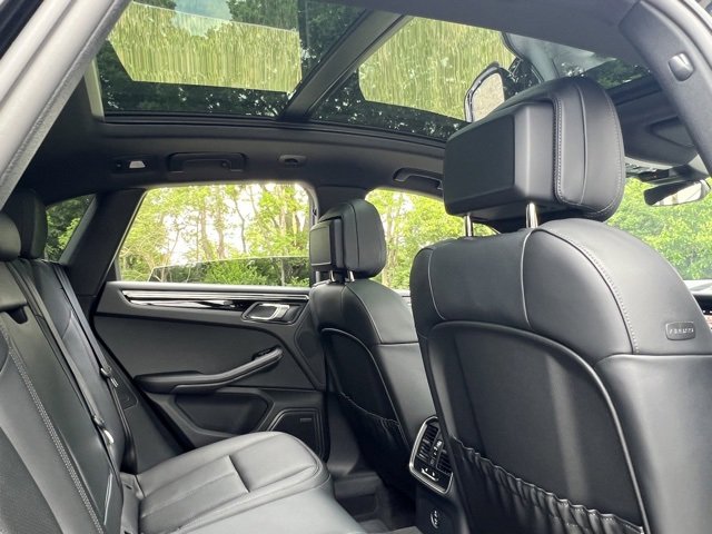 New 2025 Porsche Macan image 15