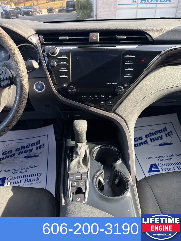 Used 2020 Toyota Camry LE image 17