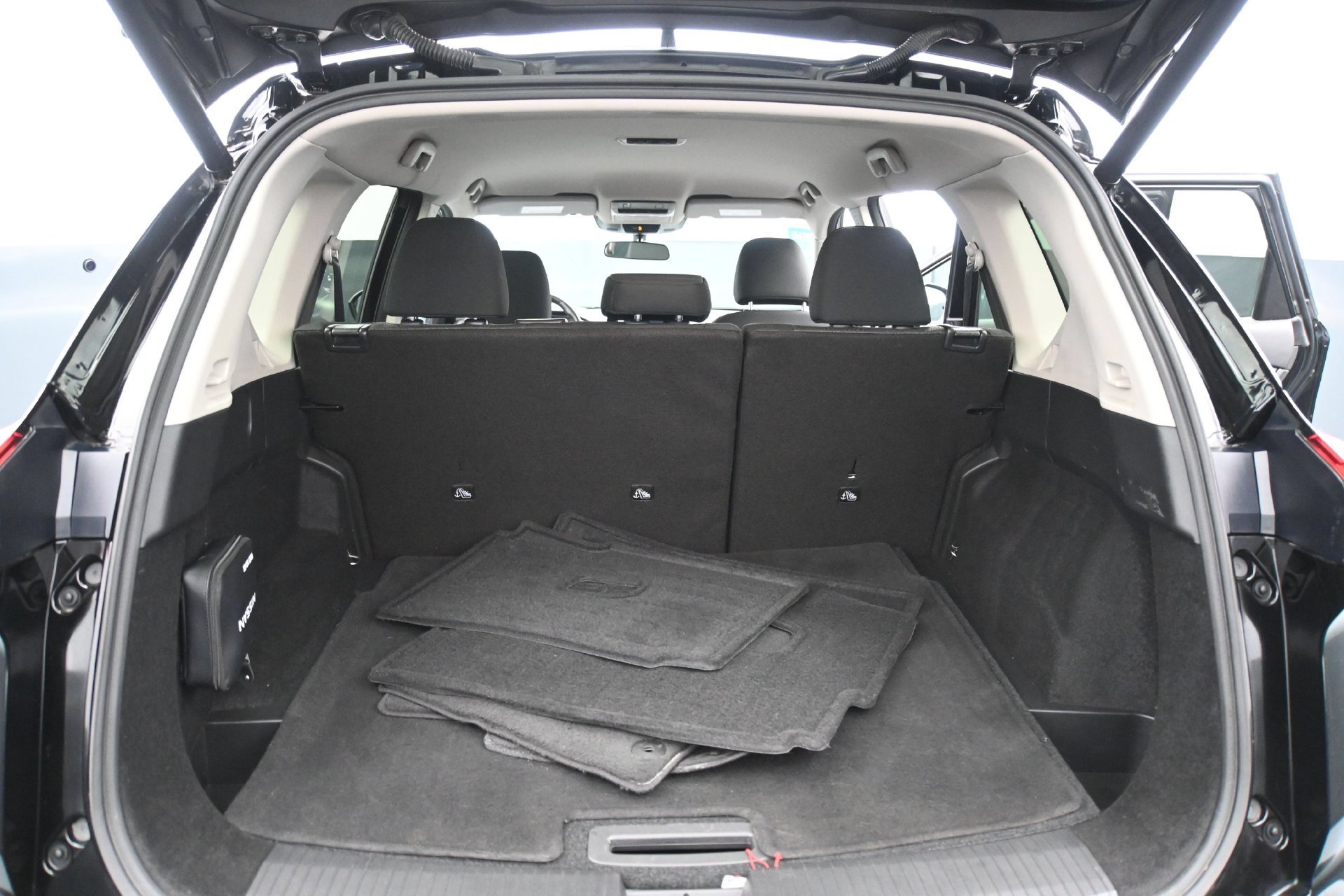 Used 2026 Nissan Rogue SV AWD/4WD image 15