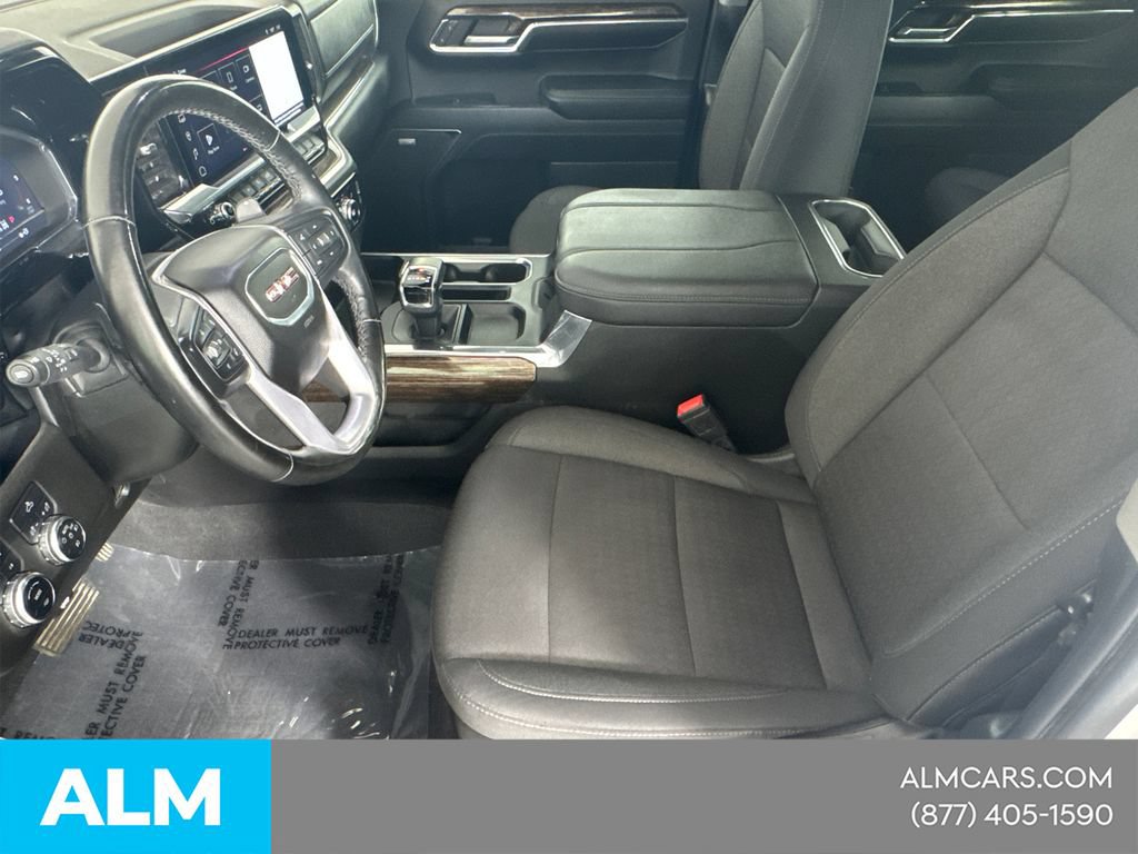 Used 2024 GMC Sierra 1500 Elevation w/ Preferred Package AWD/4WD image 11