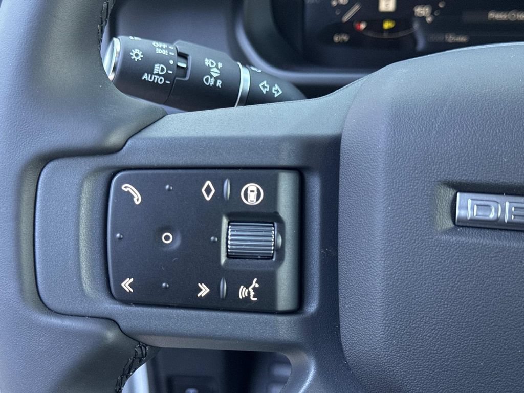 New 2026 Land Rover Defender 110 S AWD/4WD image 30