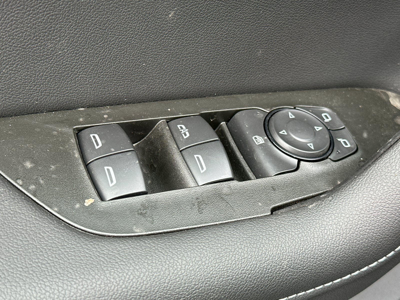 New 2025 Chevrolet Blazer LT w/ Driver Confidence Package image 12