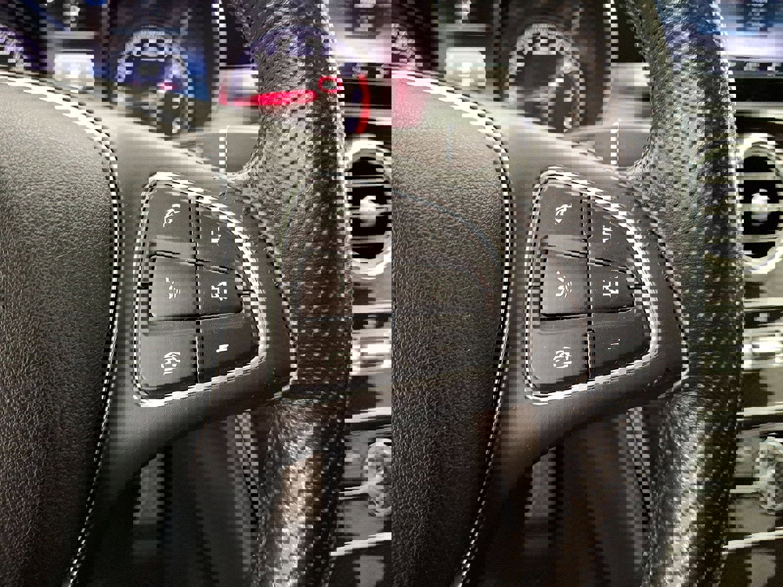 Used 2018 Mercedes-Benz C 300 4MATIC Sedan image 18