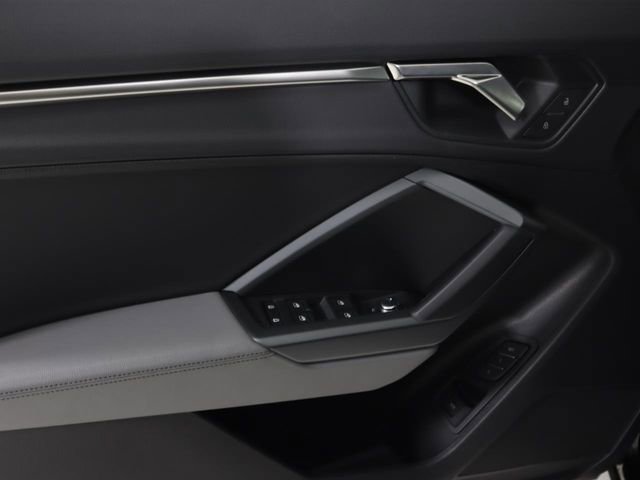 Certified 2025 Audi Q3 2.0T Premium w/ Convenience Package image 11