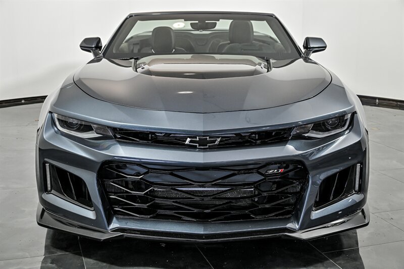 Used 2023 Chevrolet Camaro ZL1 RWD image 4