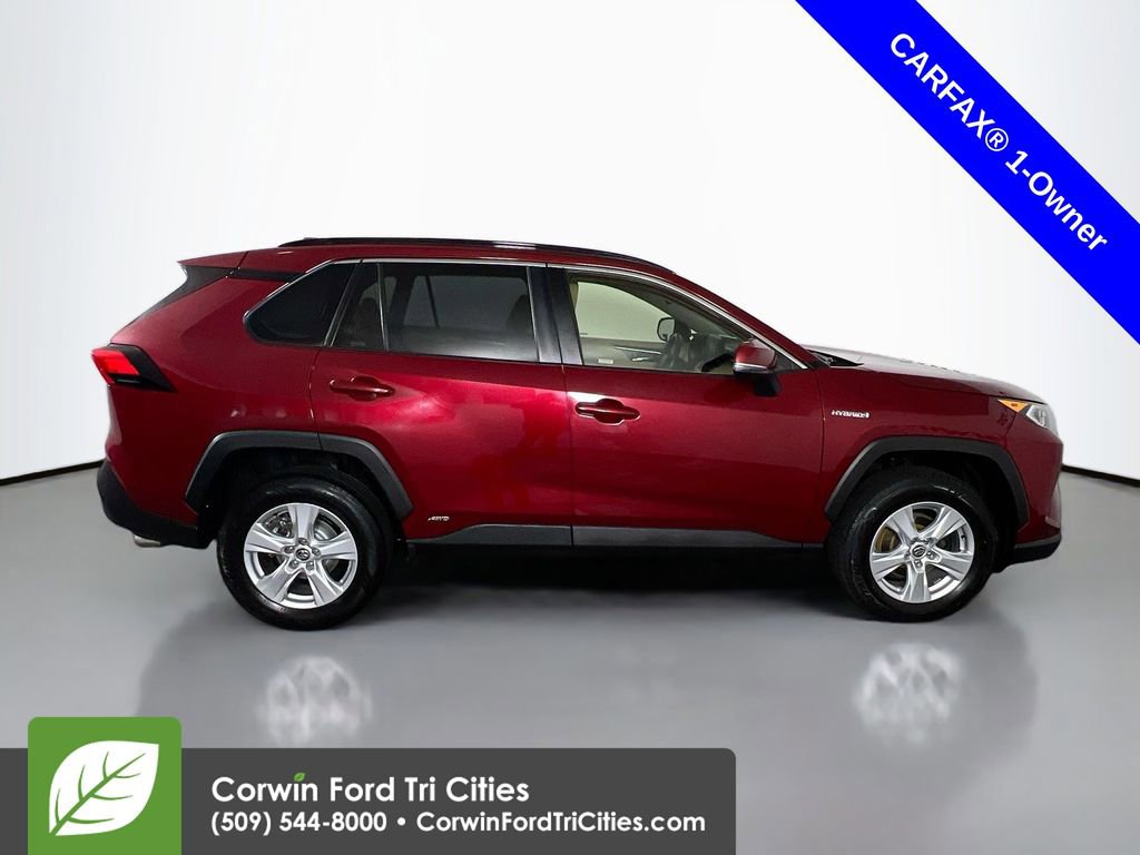 Used 2020 Toyota RAV4 XLE image 19
