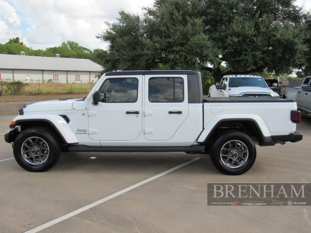 Used 2020 Jeep Gladiator Overland AWD/4WD image 2