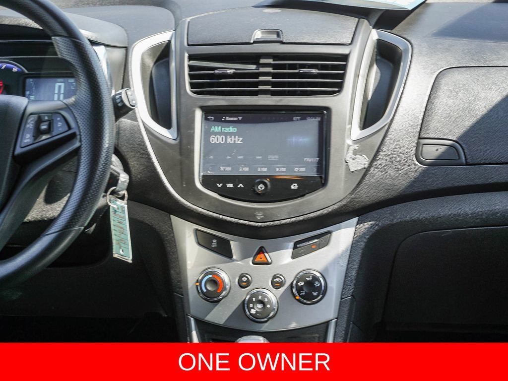 Used 2016 Chevrolet Trax LT w/ LT Sun and Sound Package FWD image 15