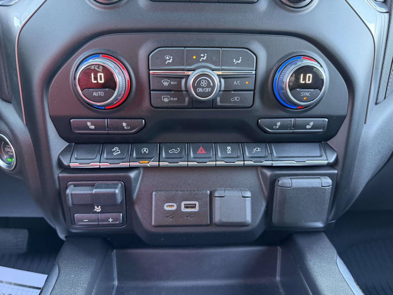 Used 2020 Chevrolet Silverado 1500 RST AWD/4WD image 24