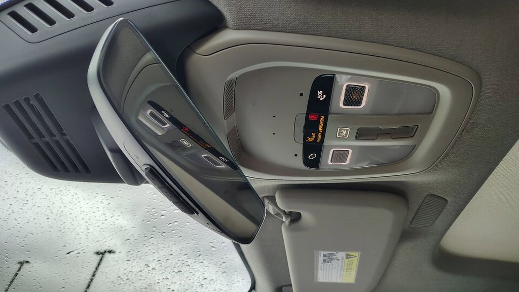 New 2026 Volvo XC40 B5 Plus w/ Protection Package Premier image 24