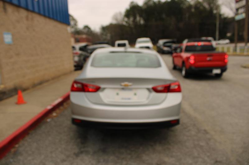 Used 2016 Chevrolet Malibu LT image 5