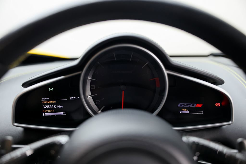 Used 2015 McLaren 650S Coupe image 22