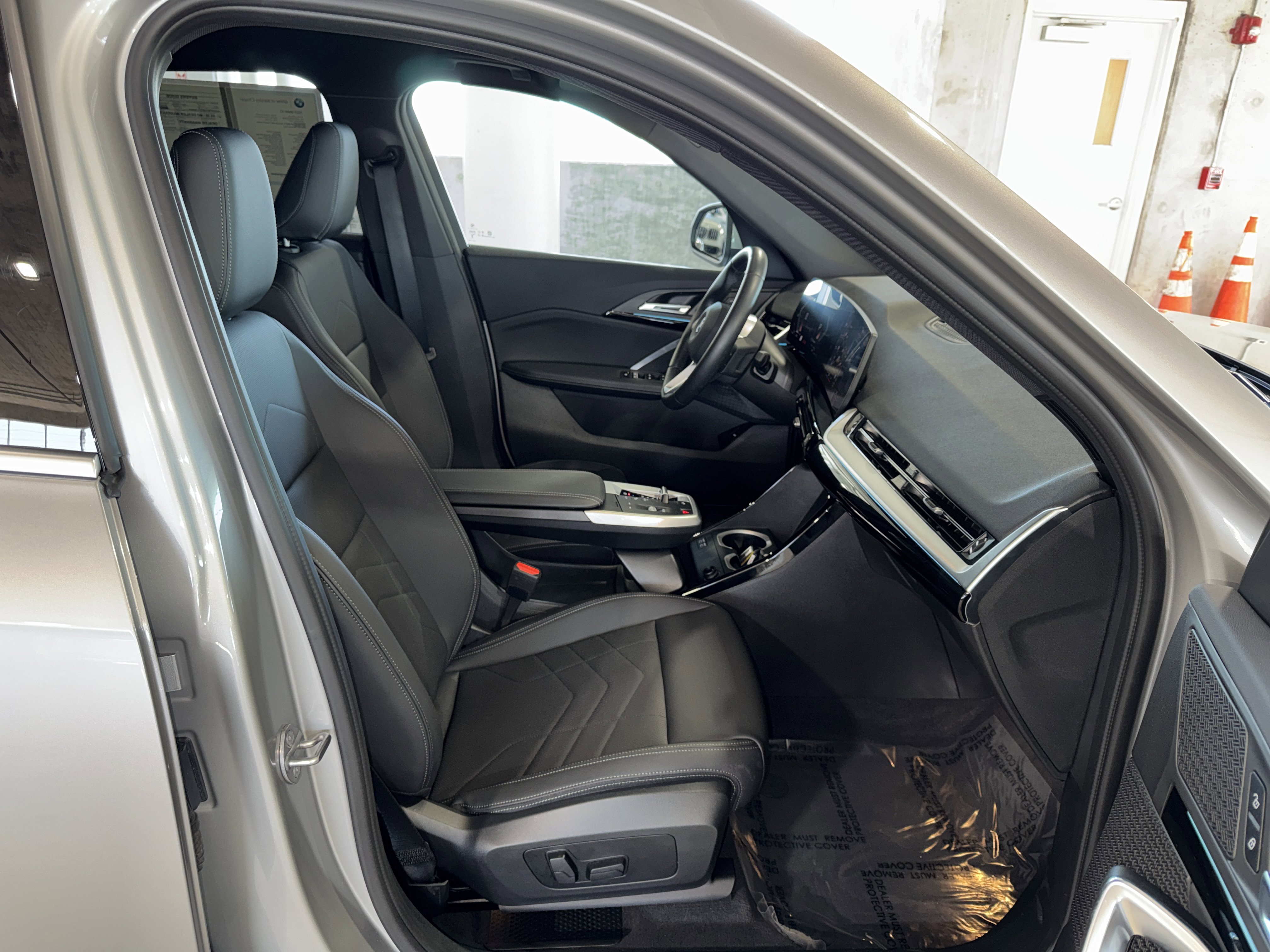 Used 2023 BMW X1 xDrive28i image 10