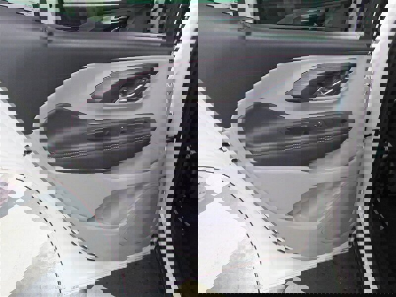 Used 2023 GMC Terrain SLT image 39