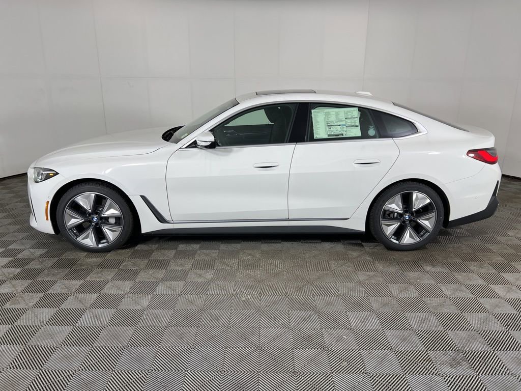New 2026 BMW i4 xDrive40i w/ Parking Assistance Package image 4