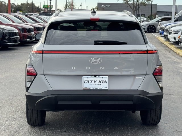 Used 2024 Hyundai Kona SEL w/ Convenience Package image 4