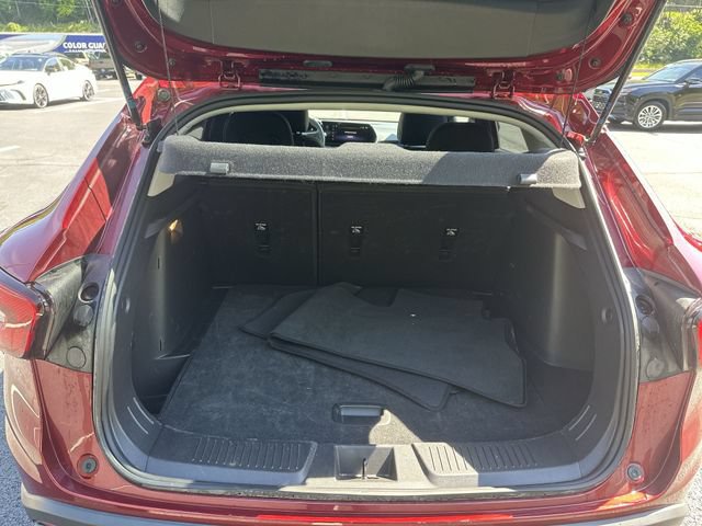 Used 2025 Chevrolet Trax LT FWD image 22