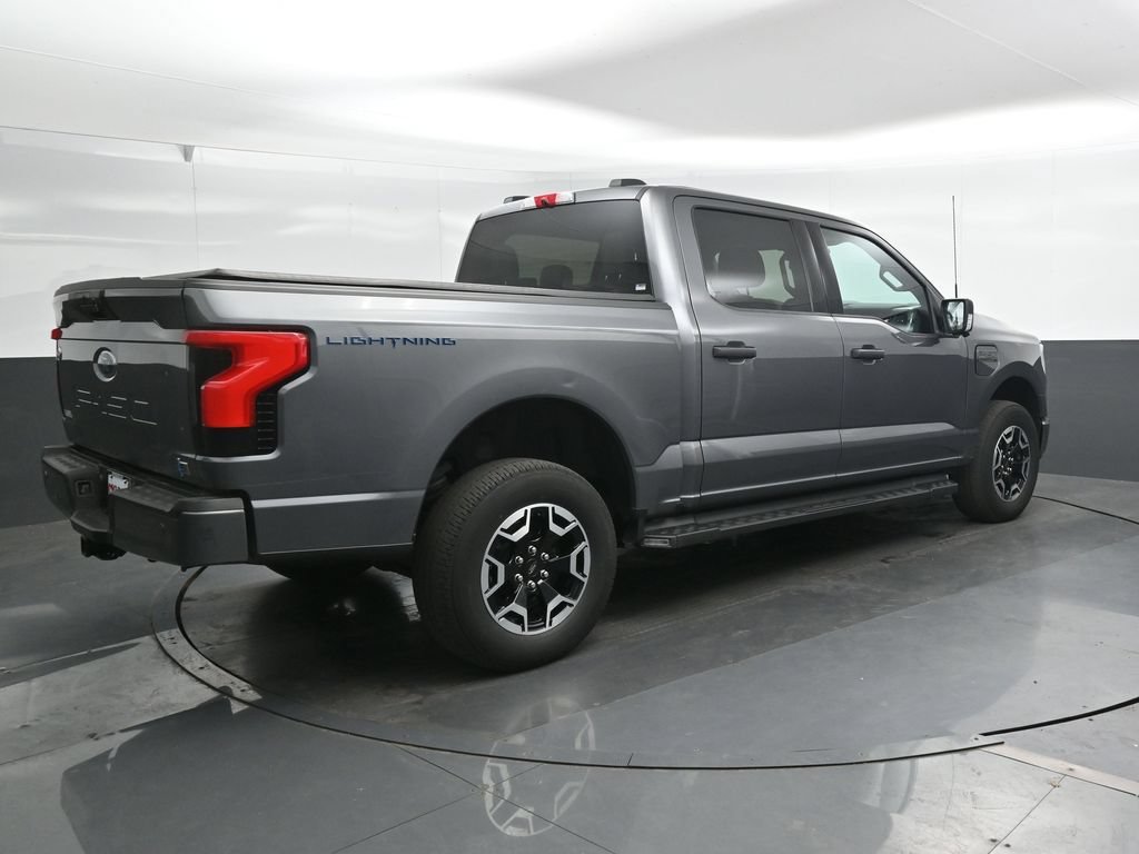 Used 2023 Ford F150 Lightning XLT AWD/4WD image 2