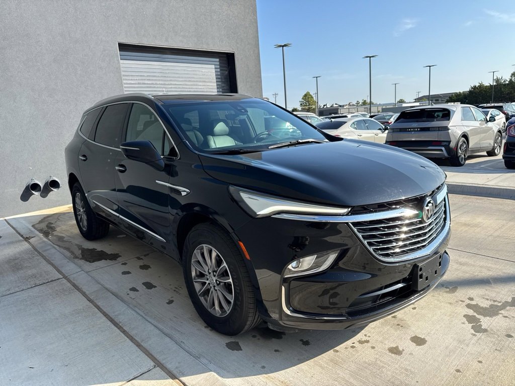 Used 2024 Buick Enclave Premium image 10