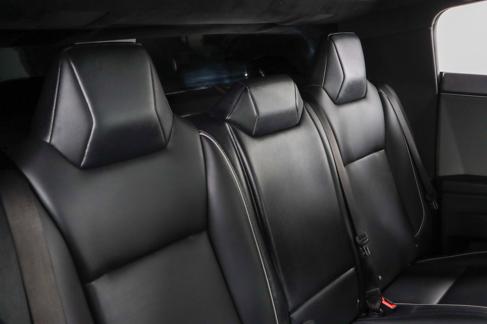 Used 2024 Tesla Cybertruck AWD Crew Cab image 25