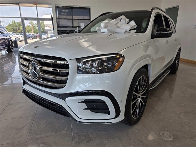 New 2026 Mercedes-Benz GLS 580 4MATIC image 2