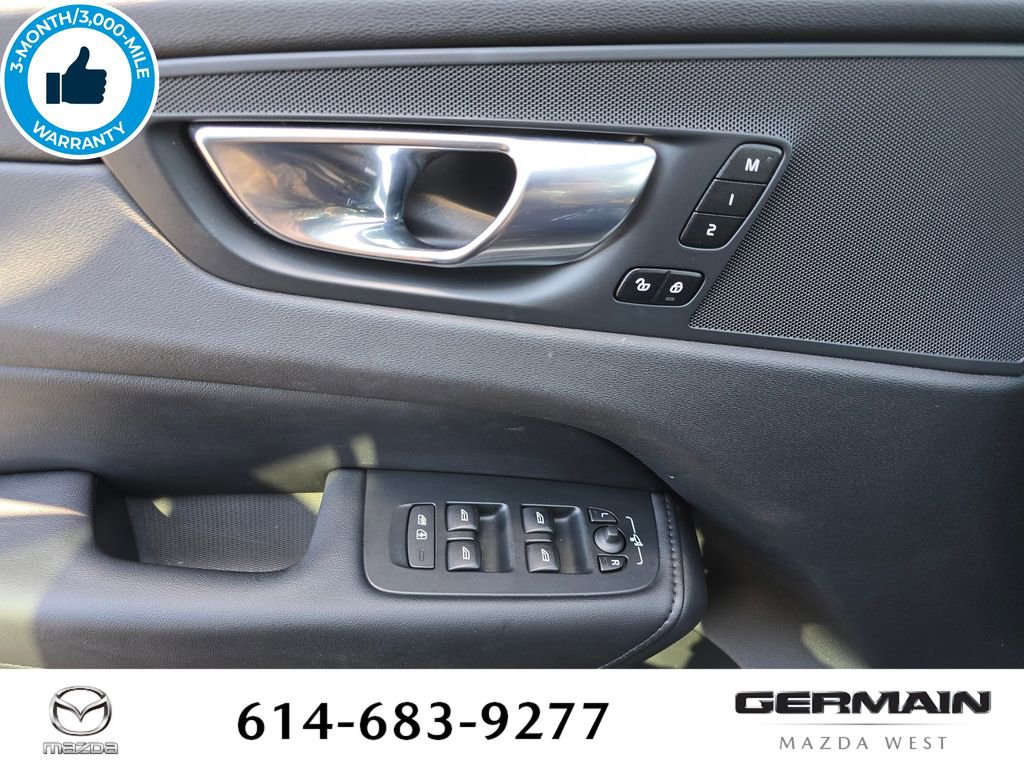 Used 2023 Volvo XC60 B5 Plus FWD image 27
