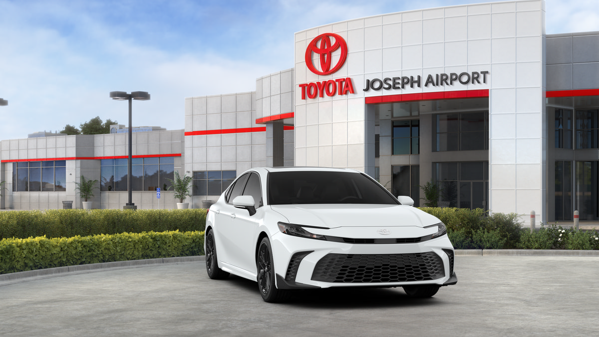 New 2026 Toyota Camry SE FWD image 32