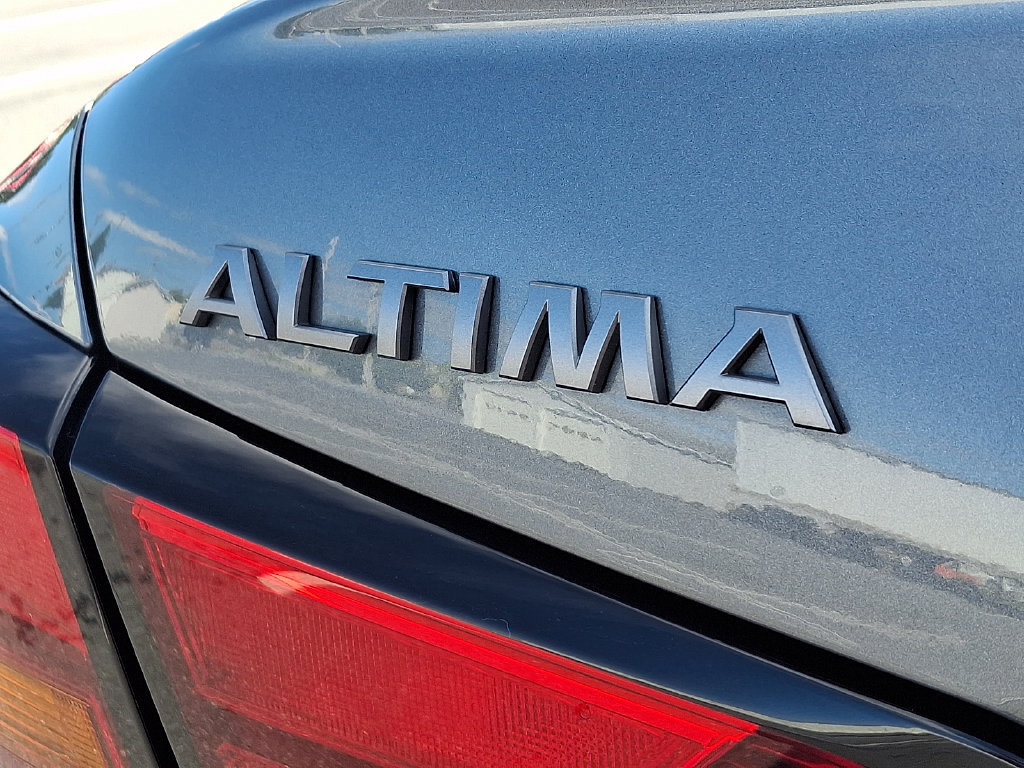 Used 2025 Nissan Altima 2.5 SV AWD/4WD image 28