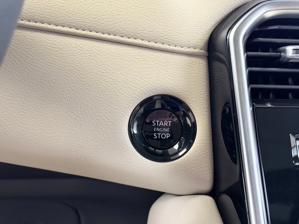 Used 2025 Nissan Armada Platinum w/ Convenience Package AWD/4WD image 53
