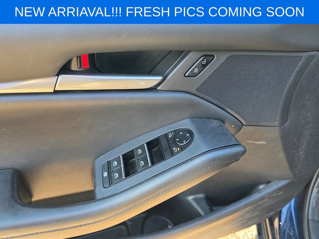 Used 2022 MAZDA MAZDA3 s image 7