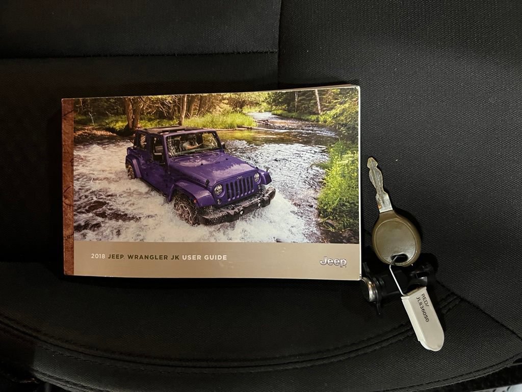 Used 2018 Jeep Wrangler Unlimited Sport w/ Connectivity Group AWD/4WD image 39