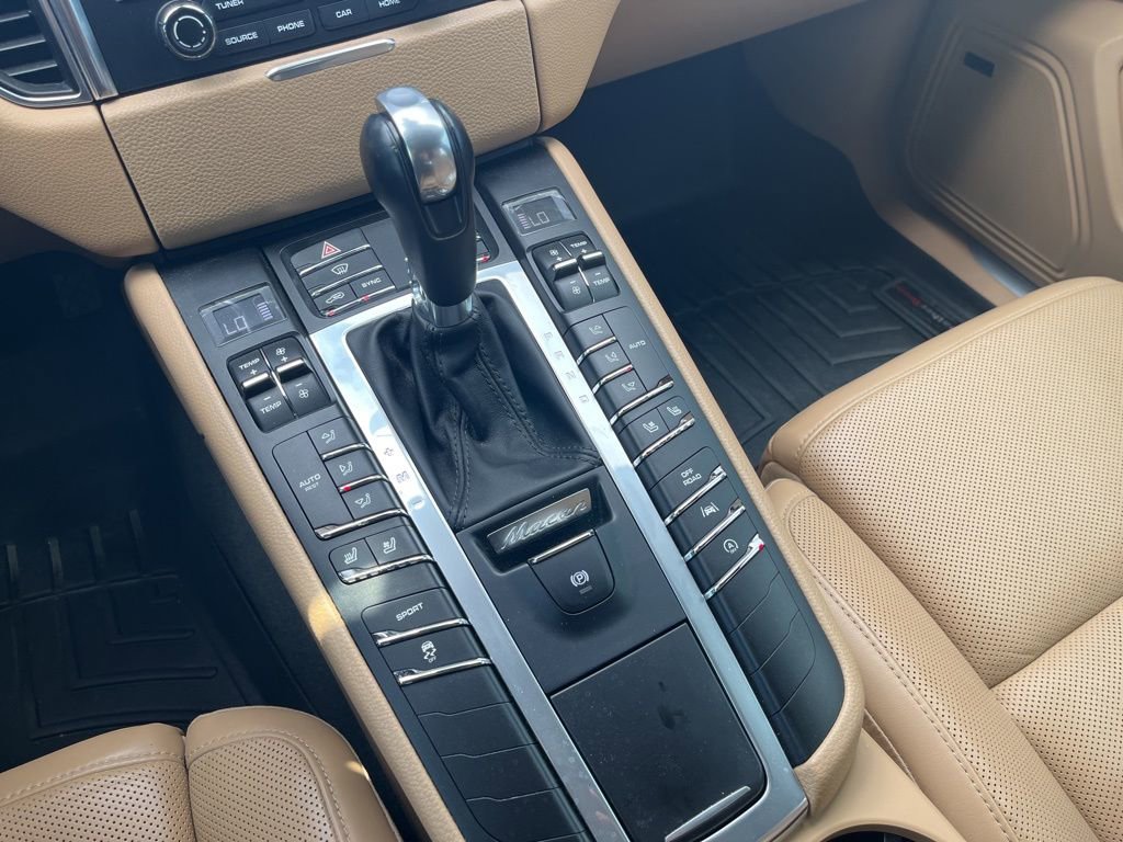 Used 2017 Porsche Macan S AWD/4WD image 30