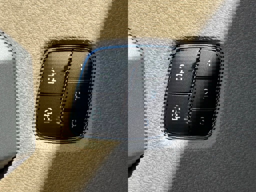 Used 2020 Ford F150 Lariat w/ Equipment Group 502A Luxury image 22