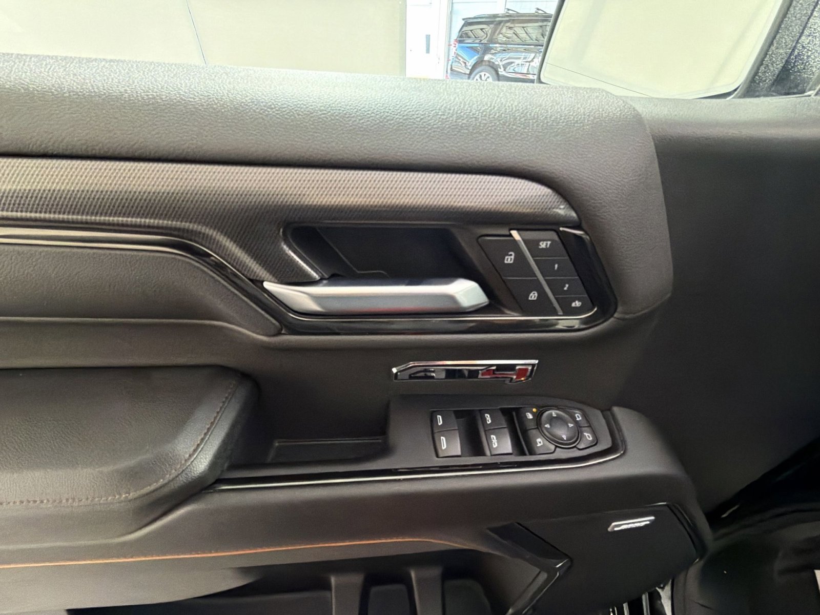 Used 2024 GMC Sierra 1500 AT4 w/ Technology Package image 15