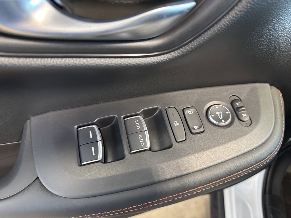 New 2025 Honda HR-V Sport image 16