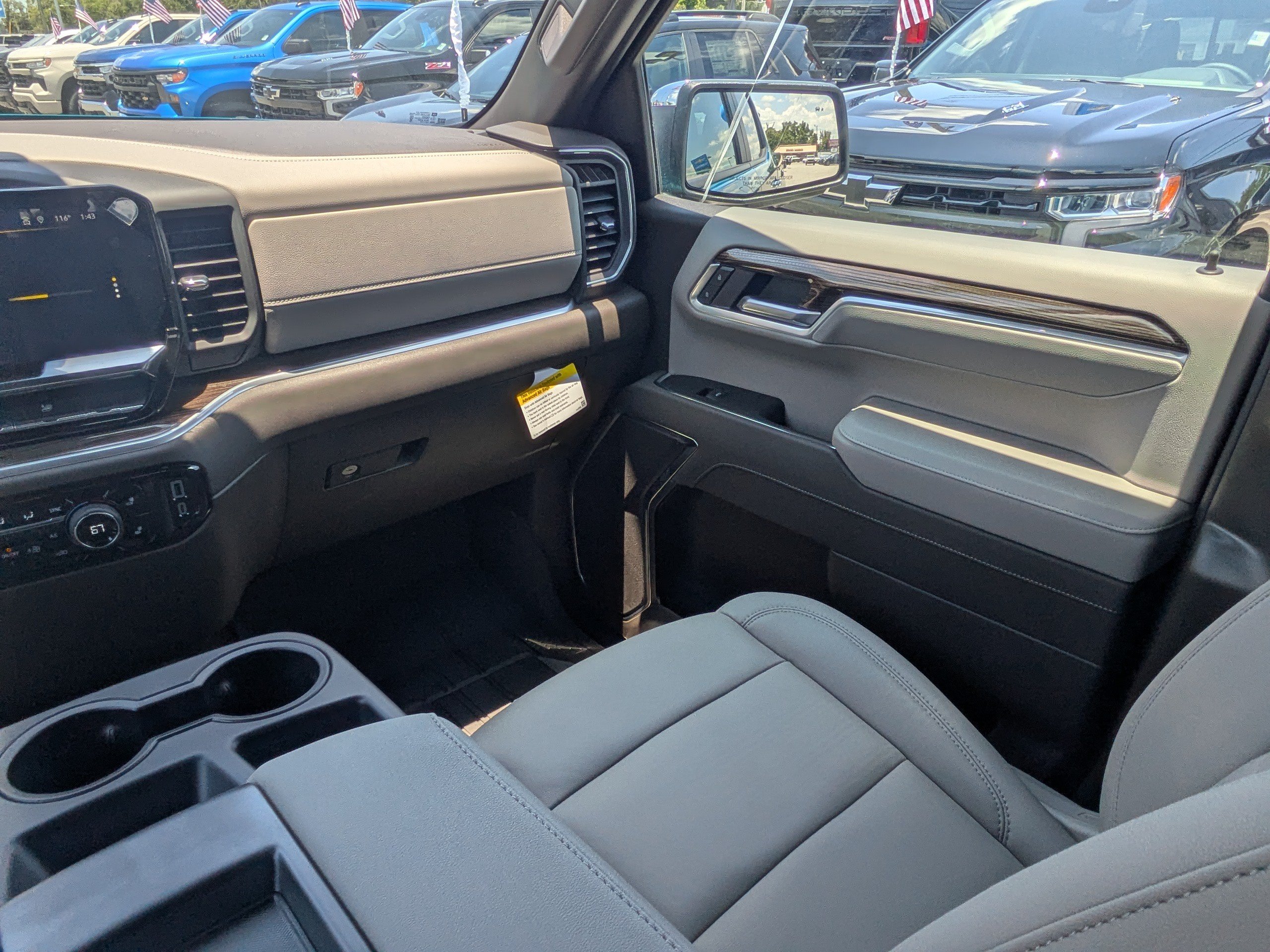 New 2026 Chevrolet Silverado 1500 LT w/ Safety Package AWD/4WD image 18