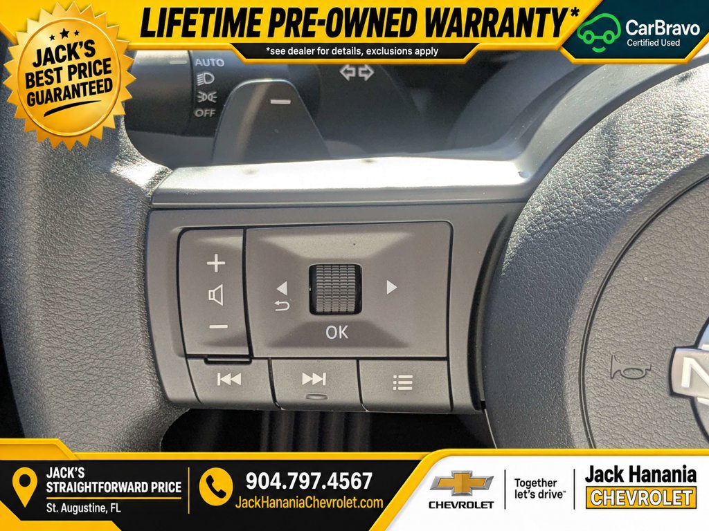 Used 2026 Nissan Pathfinder S FWD image 12
