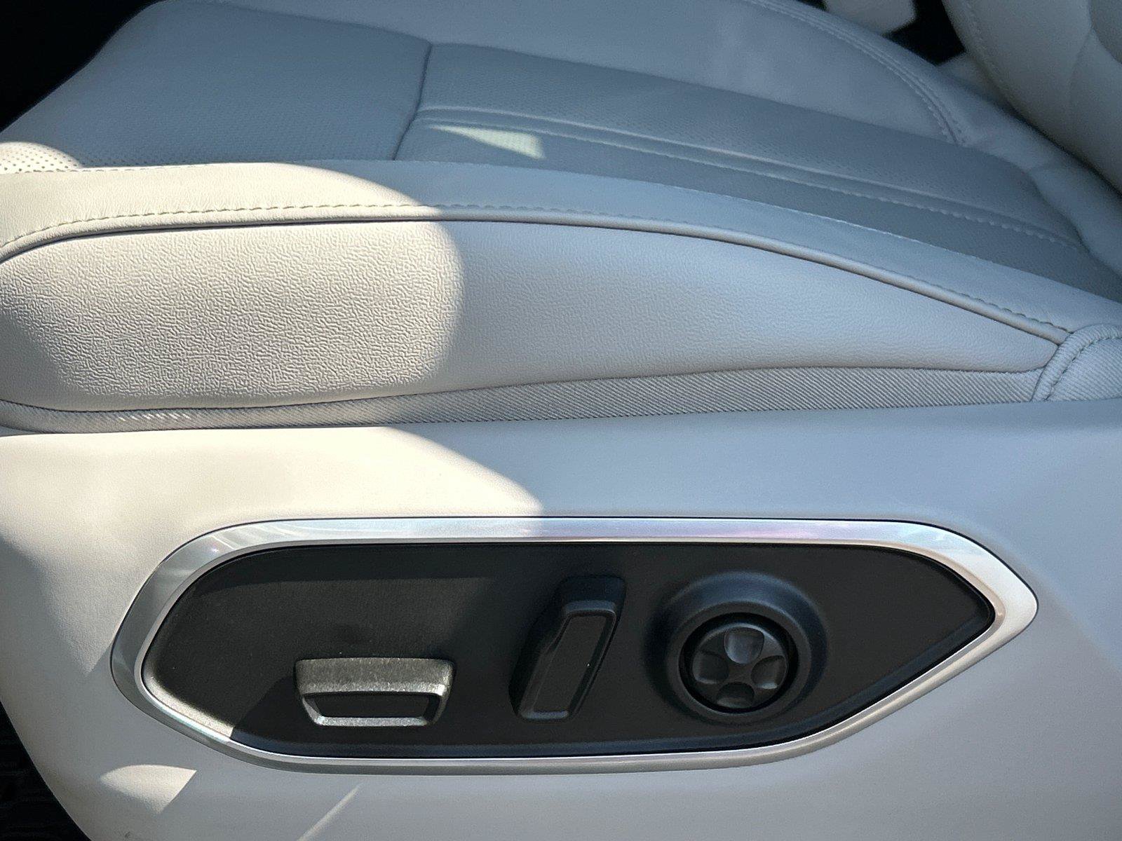 New 2026 Jeep Grand Wagoneer 2WD image 16